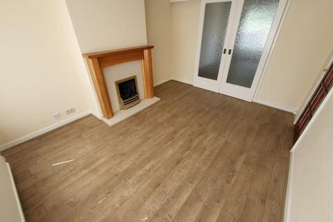 3 bedroom semi-detached house to rent, Leeds LS4