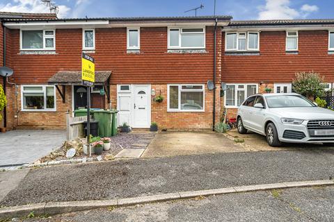 3 bedroom terraced house for sale, Norman Close, Kemsing, Sevenoaks