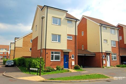 4 bedroom detached house to rent, Broughton Grounds Lane, Brooklands, Milton Keynes, MK10
