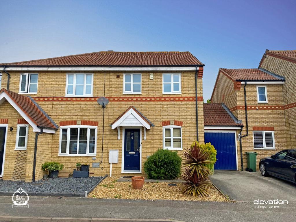 Wymondham, Monkston, Milton Keynes, MK10 2 bed semidetached house to rent £1,395 pcm (£322 pw)