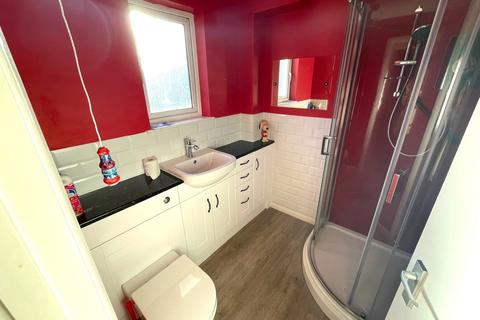40 Kepwick, Two Mile Ash, Milton Keynes, MK8 8HF