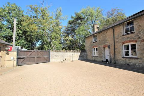 2 bedroom cottage to rent, Lillingstone Lovell, Buckingham, MK18