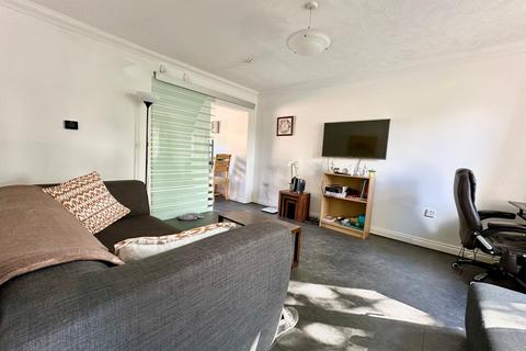 3 bedroom semi-detached house for sale, Harlesden Close, Monkston Park, Milton Keynes, MK10
