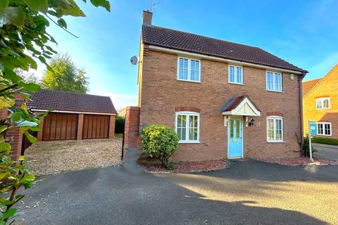 4 bedroom detached house to rent, Hillbeck Grove, Middleton, Milton Keynes, MK10