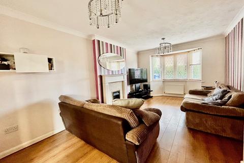 75 Dickens Drive, Old Stratford, Milton Keynes, MK19 6NW
