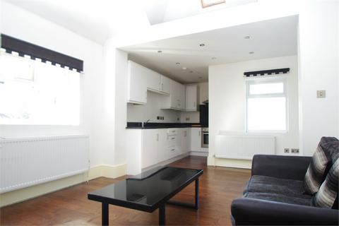 Studio to rent, St Albans Road, WATFORD, WD24