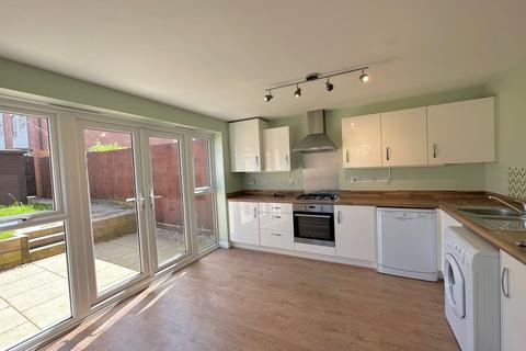 4 bedroom semi-detached house to rent, Mildmay Link, Wolverton, Milton Keynes, MK12