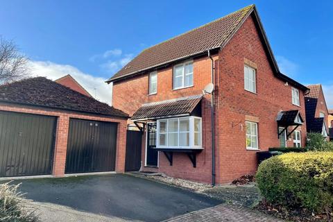 2 bedroom semi-detached house to rent, St Clares Court, Lower Bullingham, Hereford, HR2