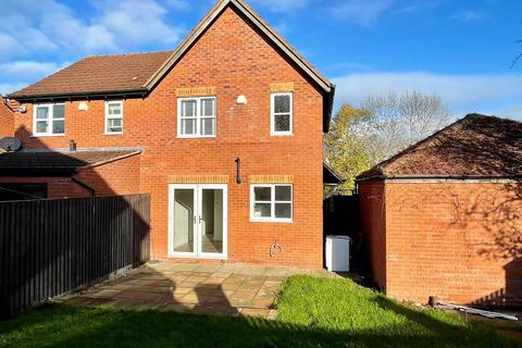 2 bedroom semi-detached house to rent, St Clares Court, Lower Bullingham, Hereford, HR2