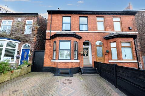 4 bedroom semi-detached house for sale, Russell Street, Eccles, M30