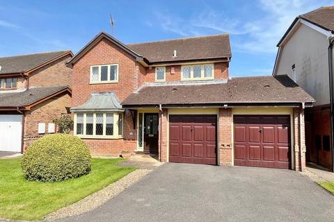 4 bedroom detached house for sale, Alder Way, Middleton-On-Sea, PO22