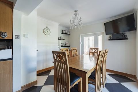 5 Coller Crescent, Dartford, DA2 7JL