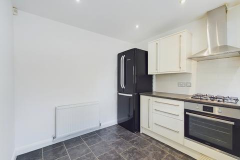 3 bedroom townhouse to rent, Otley Road, Skipton, BD23