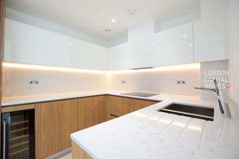 2 bedroom apartment for sale, Cassia House, 30 Piazza Walk, London, E1