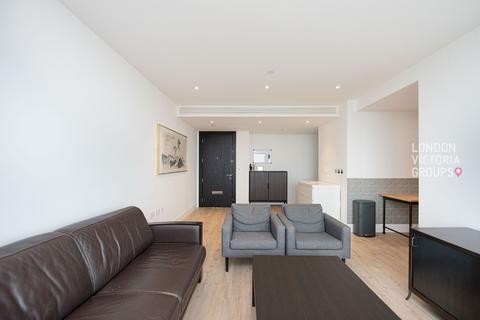 2 bedroom apartment for sale, Cassia House, 30 Piazza Walk, London, E1