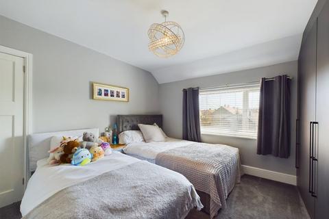 32 Cliff Road, Staithes, Saltburn-by-the-sea, TS13 5AE