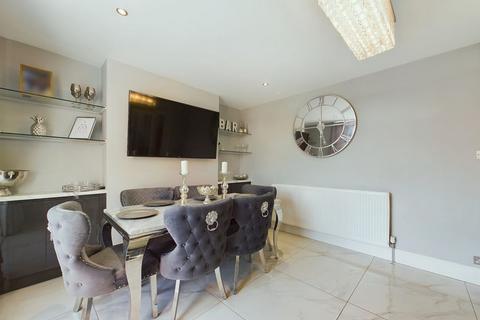 32 Cliff Road, Staithes, Saltburn-by-the-sea, TS13 5AE