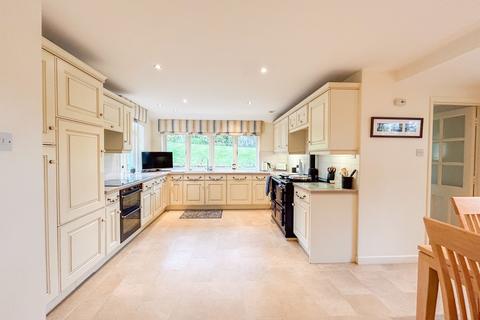 5 bedroom detached house for sale, Risca Road, Newport, NP20