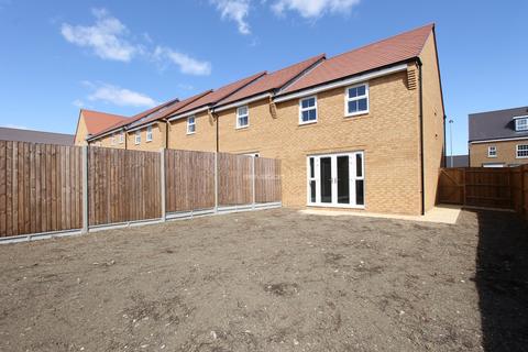 18 Babbage Grove, Leighton Buzzard, LU7 3GA
