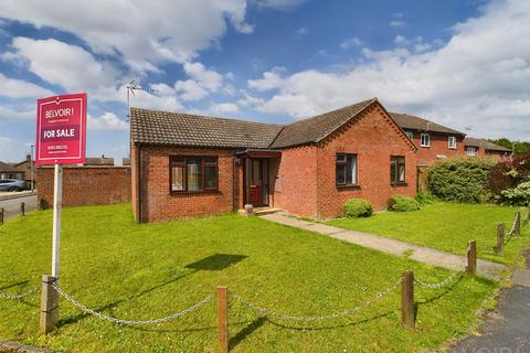 3 bedroom detached bungalow for sale, Lovell Gardens, Watton, IP25