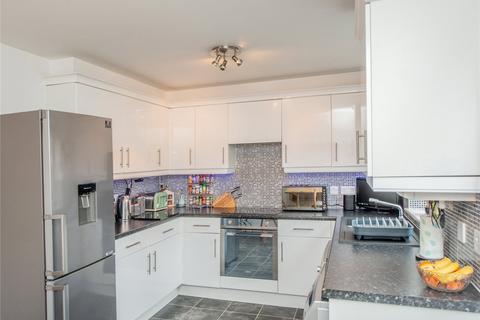 3 bedroom terraced house for sale, Manor Park Road, Cleckheaton, West Yorkshire, BD19