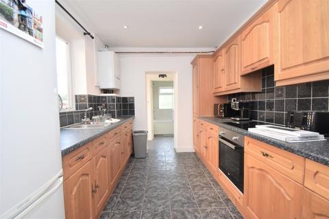 1 bedroom in a house share to rent, Lower Road Belvedere DA17
