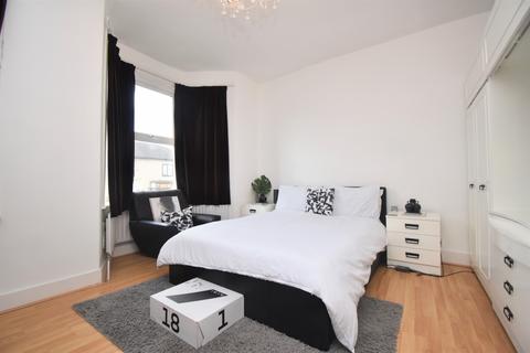 1 bedroom in a house share to rent, Lower Road Belvedere DA17
