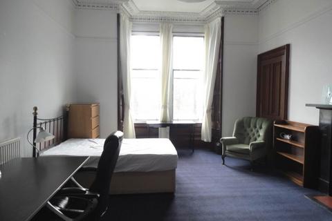 5 bedroom flat to rent, Warrender Park Road, Edinburgh,