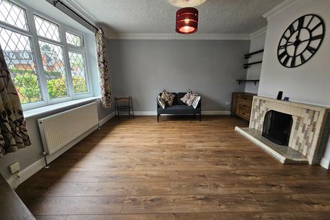 3 bedroom semi-detached house to rent, Chorley, Chorley PR6