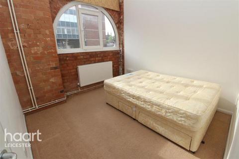 2 bedroom apartment to rent, Yeoman Street, Leicester