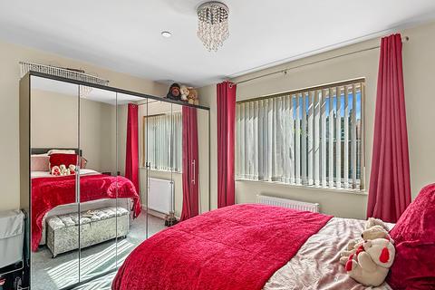 2 bedroom detached bungalow for sale, Warwick Road, Clacton-on-Sea, Clacton-on-Sea, CO15
