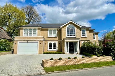 4 bedroom detached house for sale, Spurgate, Hutton, Brentwood, CM13