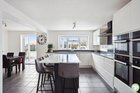 40 Elm Drive, Garsington, Oxford, OX44 9AQ