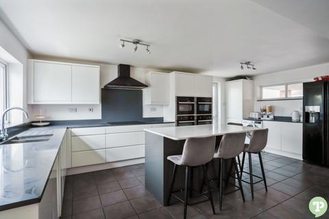 40 Elm Drive, Garsington, Oxford, OX44 9AQ