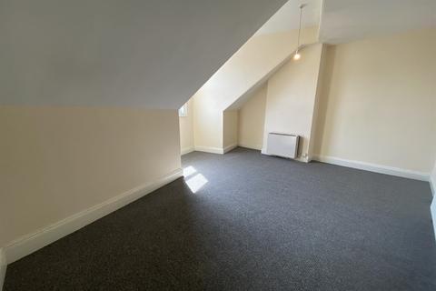 2 bedroom apartment to rent, High Road, Beeston, NG9 2JL