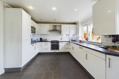 19 Cherry Tree Rise, Witham, CM8 2LP
