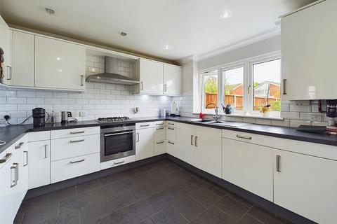19 Cherry Tree Rise, Witham, CM8 2LP
