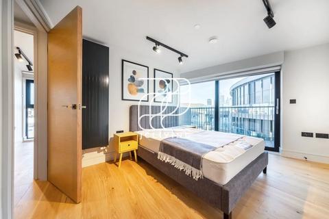 3 bedroom flat to rent, Tower Bridge Road, SE1