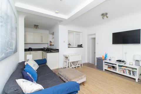 9 Dickens Walk, Broadstairs, CT10 1TX