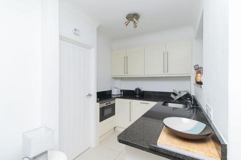 9 Dickens Walk, Broadstairs, CT10 1TX