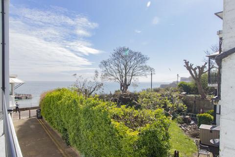 9 Dickens Walk, Broadstairs, CT10 1TX
