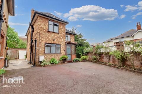 4 bedroom detached house for sale, Kings Avenue, Greenford