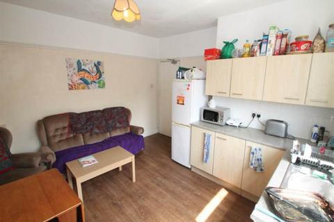4 bedroom maisonette to rent, Wellington Hill West , Henleaze , Bristol