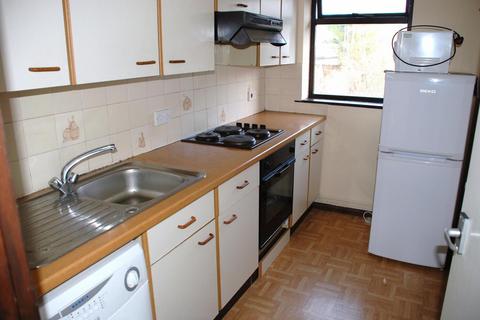 1 bedroom ground floor flat to rent, Kents Road, Haywards Heath, West Sussex, RH16 4HQ