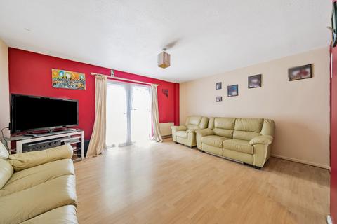 4 bedroom end of terrace house for sale, Smiles Place, London