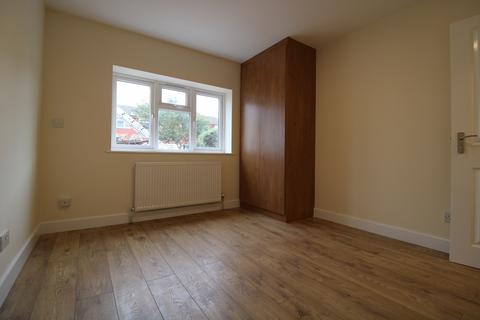3 bedroom semi-detached house to rent, Drew Gardens, Greenford UB6