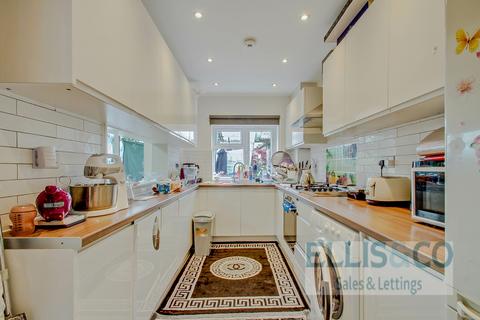 34 Daryngton Drive, Greenford, UB6 8BN