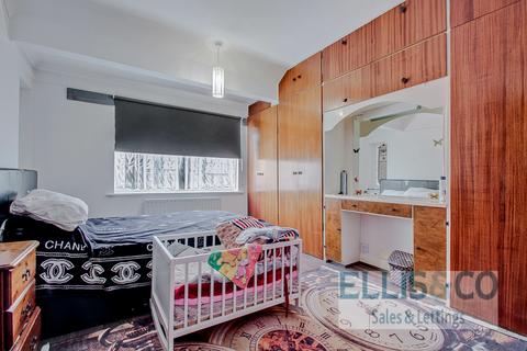 34 Daryngton Drive, Greenford, UB6 8BN