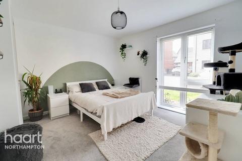 2 bedroom flat for sale, Newstead Way, Daventry