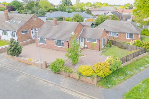 3 bedroom detached bungalow for sale, Cottage Drive, Colchester, CO2